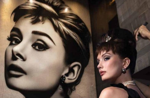 Timeless Elegance: Audrey Hepburn’s Sleek Modern Revival